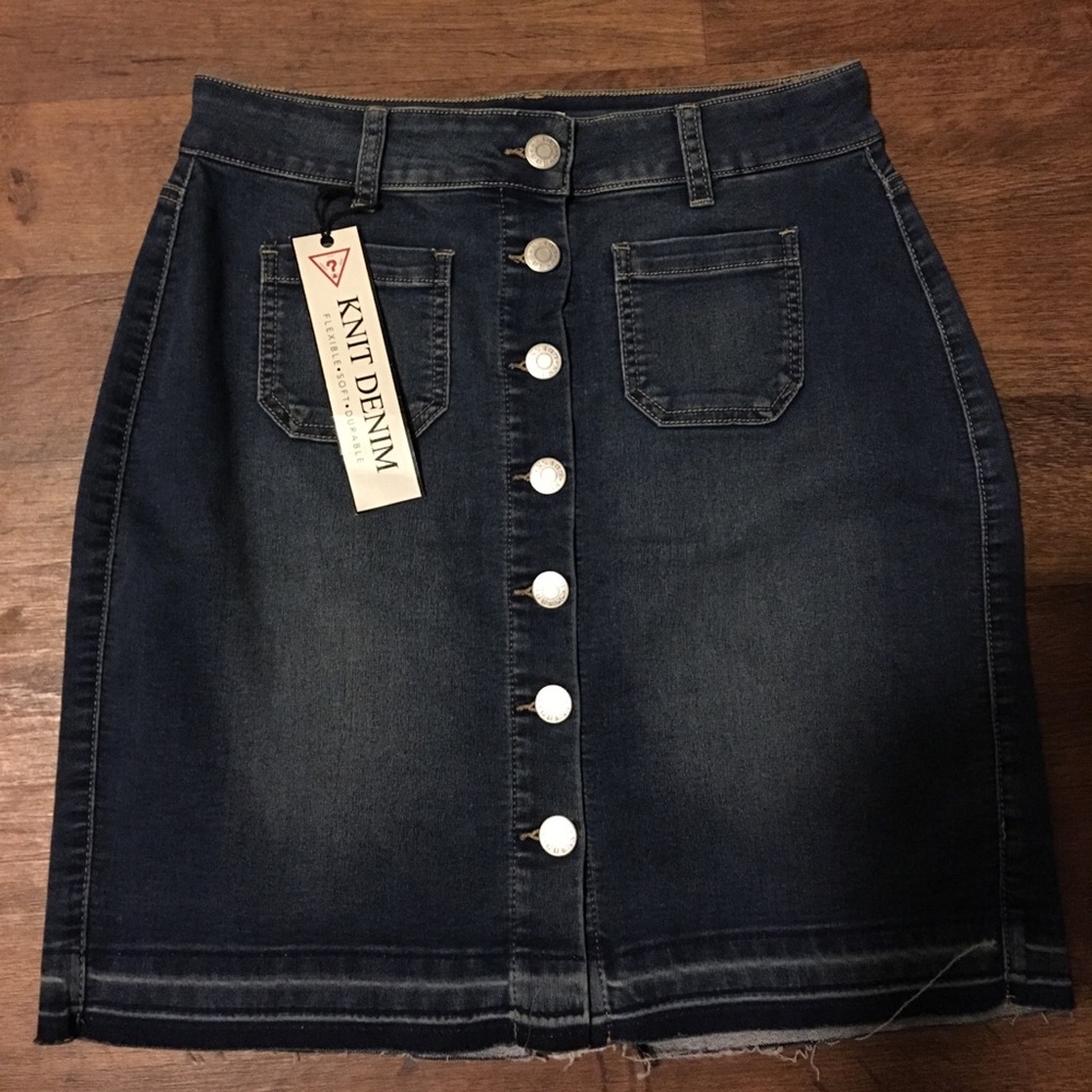 Guess skirt